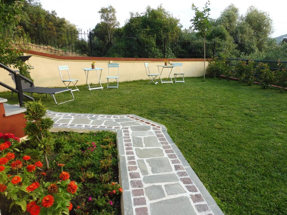 Helianthos Villa - Apartment No3 Кавала Екстериор снимка
